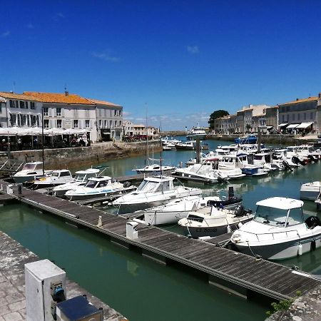 Appartement Elegant Avec Vue Sur Le Port サン・マルタン・ド・レ エクステリア 写真