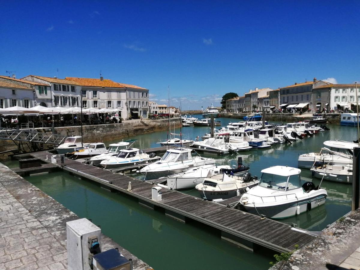 Appartement Elegant Avec Vue Sur Le Port サン・マルタン・ド・レ エクステリア 写真