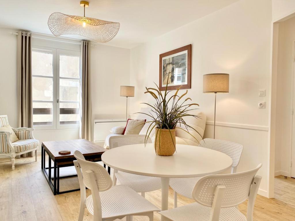 Appartement Elegant Avec Vue Sur Le Port サン・マルタン・ド・レ エクステリア 写真