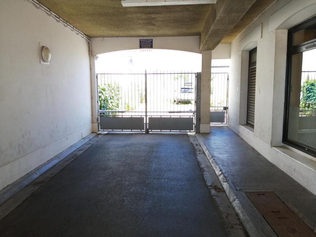 Appartement Elegant Avec Vue Sur Le Port サン・マルタン・ド・レ エクステリア 写真