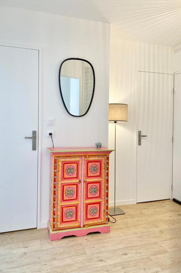Appartement Elegant Avec Vue Sur Le Port サン・マルタン・ド・レ エクステリア 写真