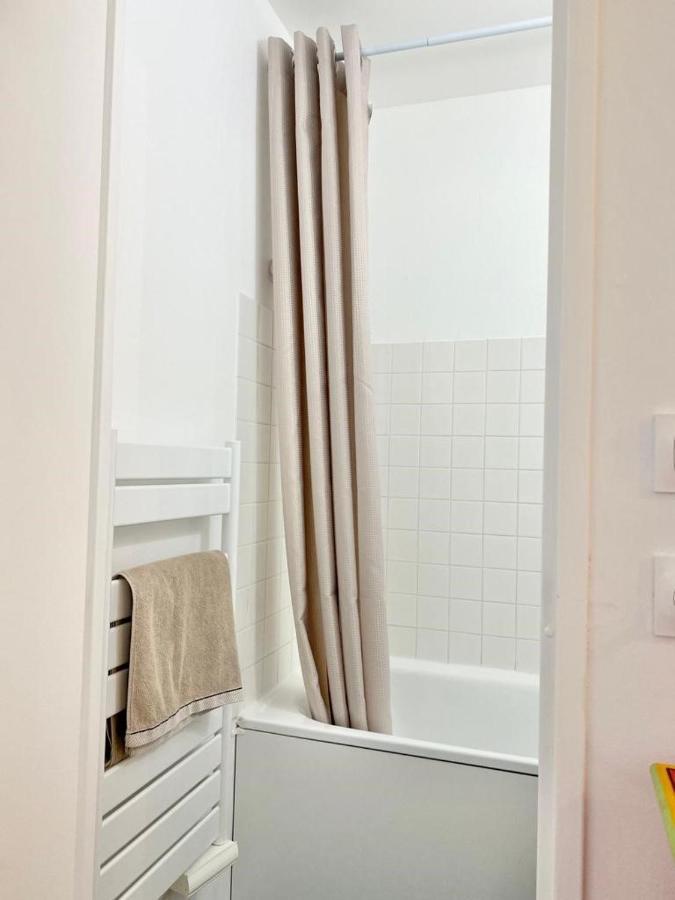 Appartement Elegant Avec Vue Sur Le Port サン・マルタン・ド・レ エクステリア 写真