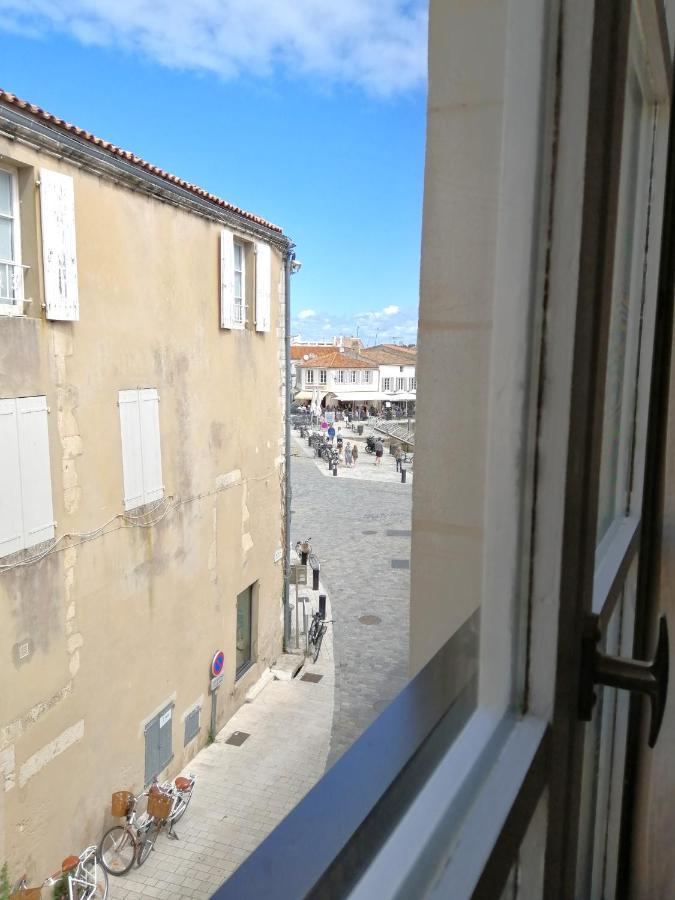 Appartement Elegant Avec Vue Sur Le Port サン・マルタン・ド・レ エクステリア 写真