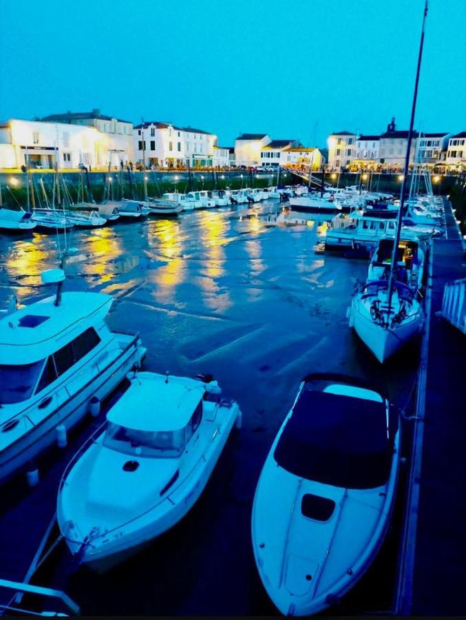 Appartement Elegant Avec Vue Sur Le Port サン・マルタン・ド・レ エクステリア 写真